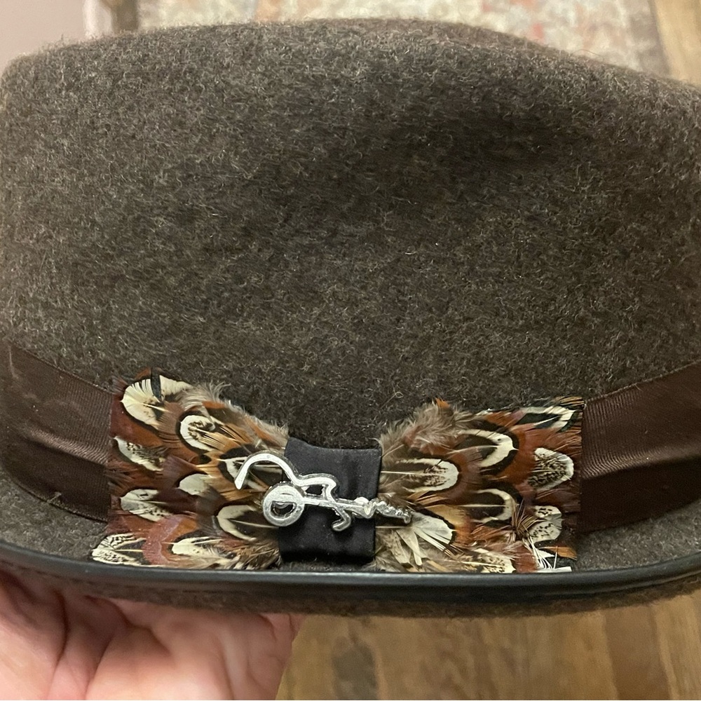 NWOT- Carlos Santana Pheasant Fedora, men’s size XL